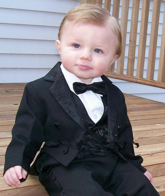 New Arrivals Black Tailcoat Notch Lapel Boy's Formal Wear Occasion Kids Tuxedos Wedding Party Suits (Jacket+Pants+Vest+Tie) K70, Custom made other color
New Arrivals Black Tailcoat Notch Lapel Boy's Formal Wear Occasion Kids Tuxedos Wedding Party Suits (Jacket+Pants+Vest+Tie) K70, Custom made other color