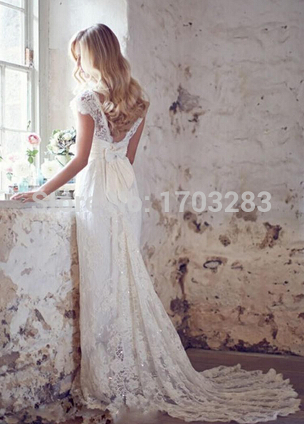 2020 Romantic Lace Beach Wedding Dresses Sexy V Neck Open Back Bride Dresses Court Train Fashionable Vestido De Noiva Hot