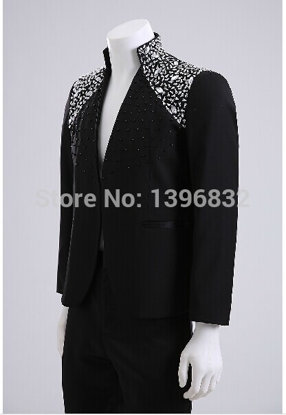 Wholesale-Free shipping mens black rhinestone beading hand sewing tuxedo suits/top jacket with pants/tuxedo suits
Wholesale-Free shipping mens black rhinestone beading hand sewing tuxedo suits/top jacket with pants/tuxedo suits