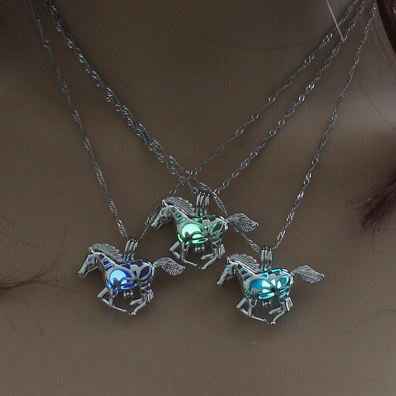 New Hot Sale Smart Running Horse DIY Locket Cage Glowing in the Dark Animal Pendant Necklace
New Hot Sale Smart Running Horse DIY Locket Cage Glowing in the Dark Animal Pendant Necklace