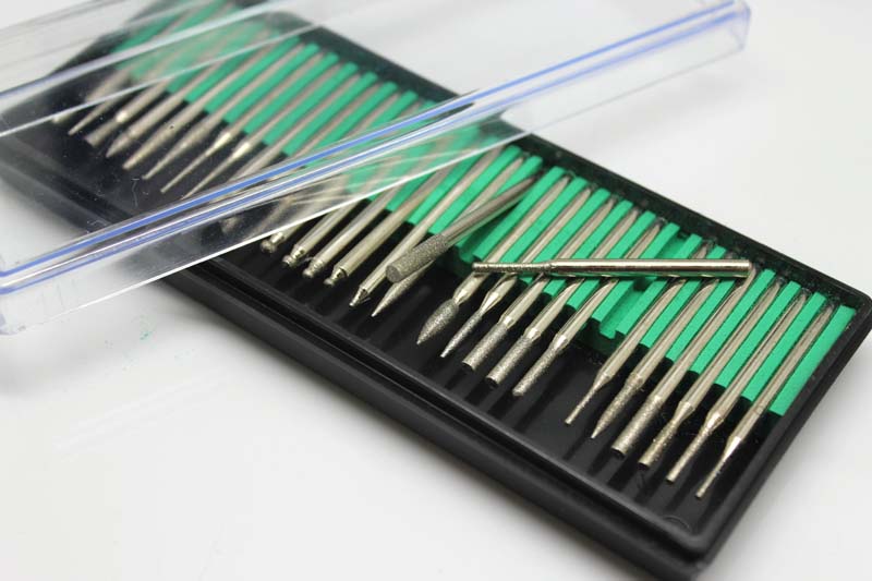 A Set 30 pcs 3.0mm Corundum Diamond Grinding rods Jade & Glass Engraving Head Polishing Needle For Dremel Drill Tool Accessory
A Set 30 pcs 3.0mm Corundum Diamond Grinding rods Jade & Glass Engraving Head Polishing Needle For Dremel Drill Tool Accessory