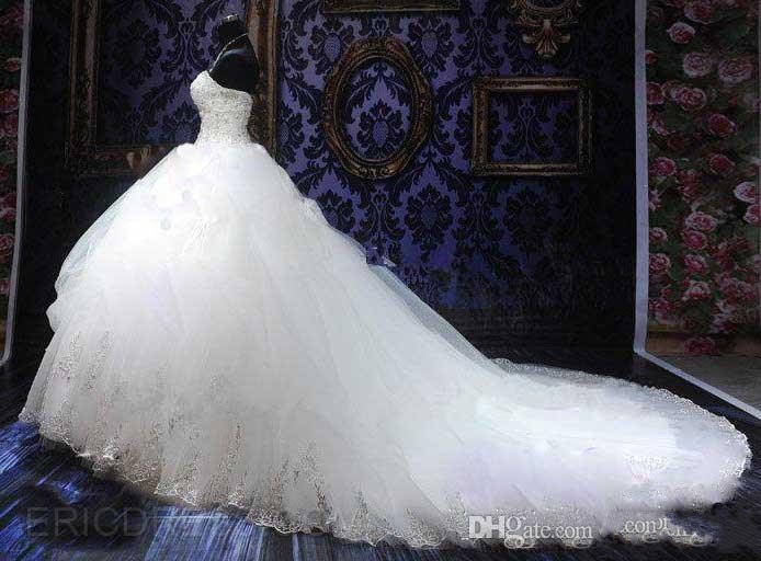 Vintage Hot Dresses Ball Gown Sweetheart Embroidery Lace Beads Pearls Long Wedding Dress Chapel Train With Bow Formal Bridal Gowns 403