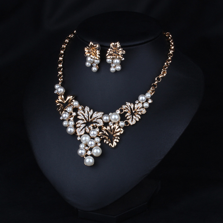 New Gold,Imitation Rhodium Plated Flower Design Stud Earrings and Pendant Necklace 2016 Pearl Jewelry Set Necklace and Earrings N519, Golden
New Gold,Imitation Rhodium Plated Flower Design Stud Earrings and Pendant Necklace 2016 Pearl Jewelry Set Necklace and Earrings N519, Golden