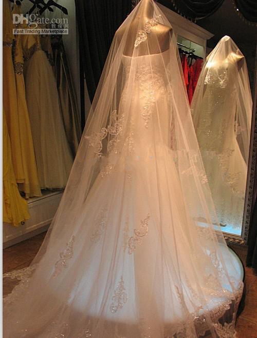 Junoesque Stunning Applique Sequins White Ivory Wedding Veil 1Tier Cathedral Bridal Veils Wedding Accessory for Bride
