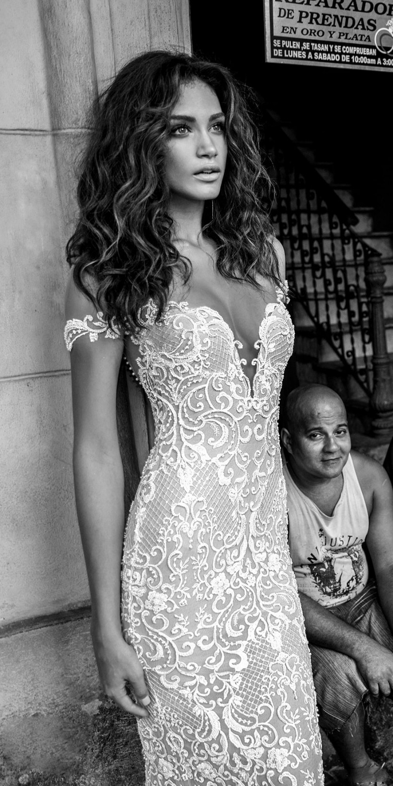 Julie Vino Mermaid Dresses Detachable Off Shoulder Sweep Train Backless Lace Wedding Dress Applique Pearls Cheap Bridal Gown