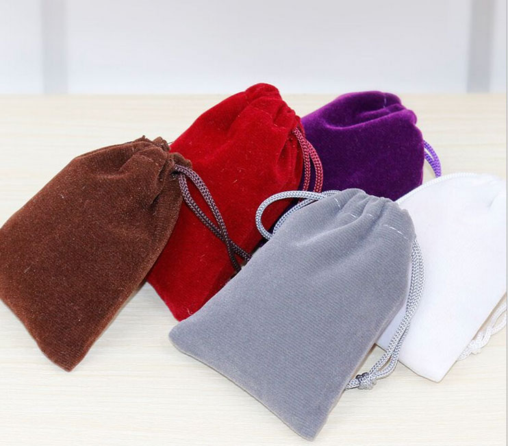 Velvet Gift Pouch 9x12cm(3.5 x 4.75 inch ) pack of 50 Necklace Bracelets Bangle Jewelry Makeup Drawstring Bag от DHgate WW