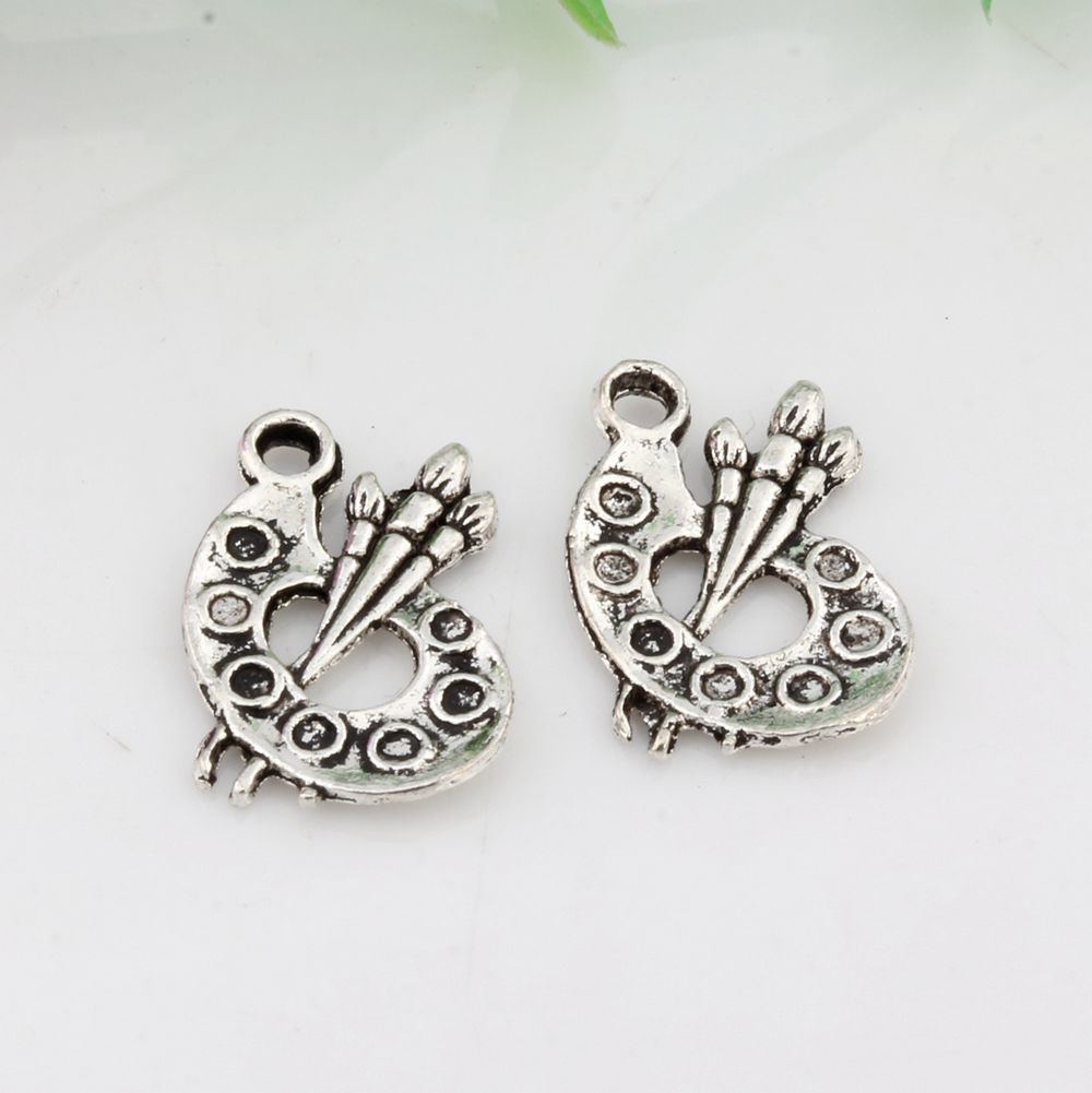 Hot ! 150pcs Ancient silver Alloy Zinc alloy Paint Palette Artist Painter Charms Pendants Jewelry DIY 14 x 17mm
Hot ! 150pcs Ancient silver Alloy Zinc alloy Paint Palette Artist Painter Charms Pendants Jewelry DIY 14 x 17mm