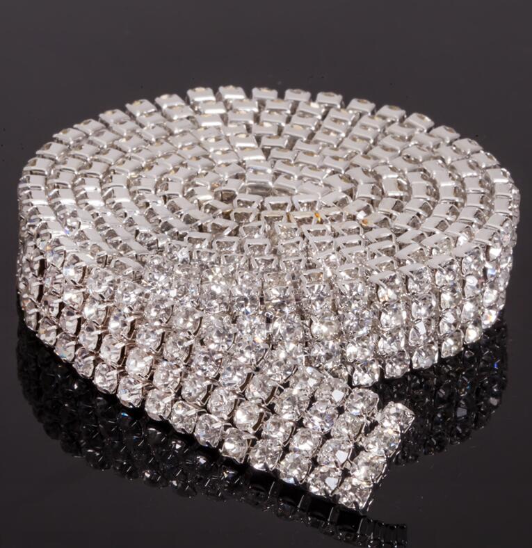 MIC Hot sell 4 Rows 1 Yard Diamante Rhinestone Cake Banding Trim Cake Decoration Wedding Supplies
MIC Hot sell 4 Rows 1 Yard Diamante Rhinestone Cake Banding Trim Cake Decoration Wedding Supplies