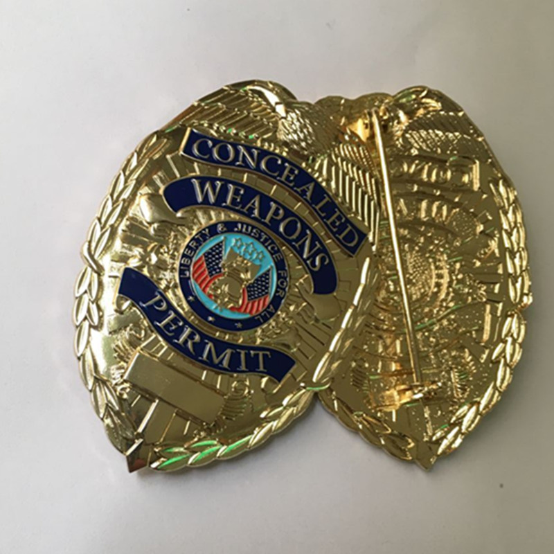 Non magnetic The Concealed Weapons permit badge coin 78 x 55 mm gold plated shoulder emblem badge.2pcs/lot
Non magnetic The Concealed Weapons permit badge coin 78 x 55 mm gold plated shoulder emblem badge.2pcs/lot