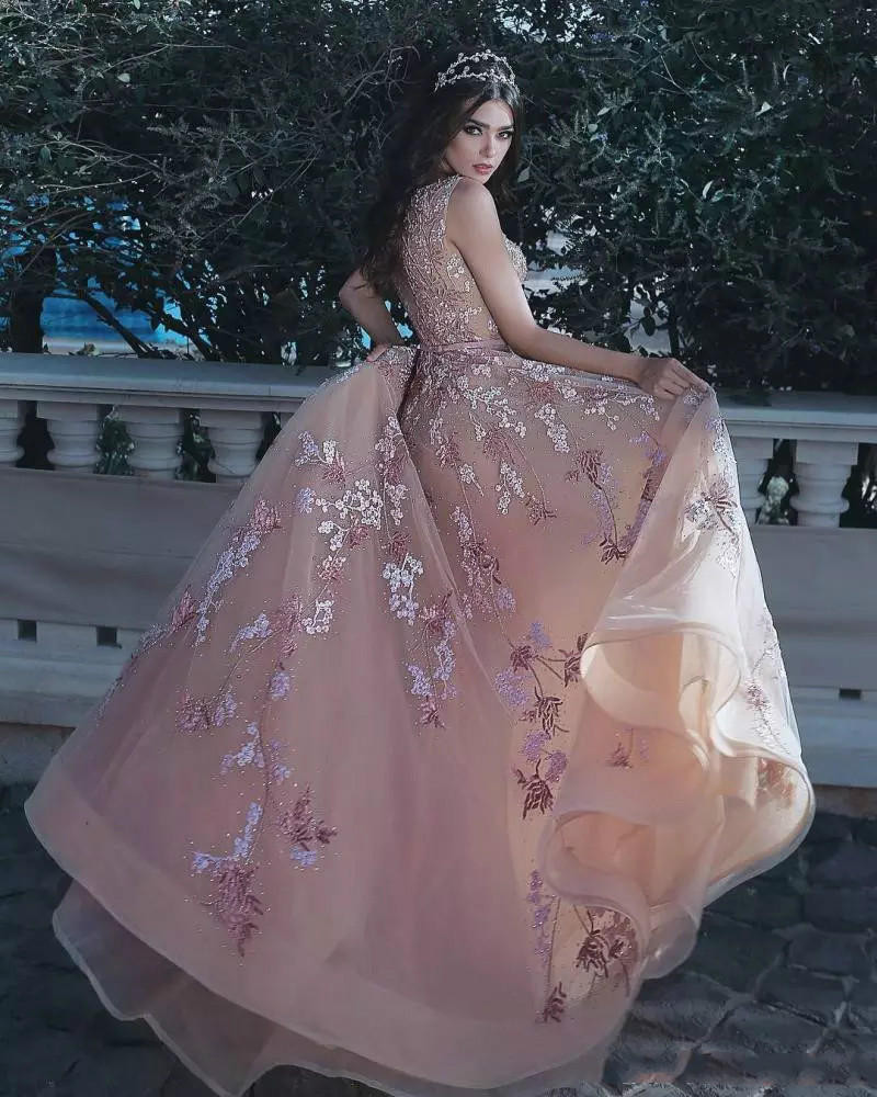 Zuhair Murad V Neck Dubai Arabic Prom Dresses Beaded Sequins Embroidery Formal Dress Party Wear Sweep Train Illusion Evening Gown Plus Size