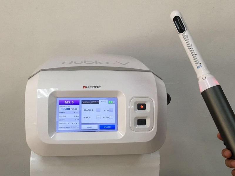 Professional Women Use HIFU Vaginal Tightening Rejuvenation Smoothing High Intensity Focused Ultrasound Private Care HIFU Machine