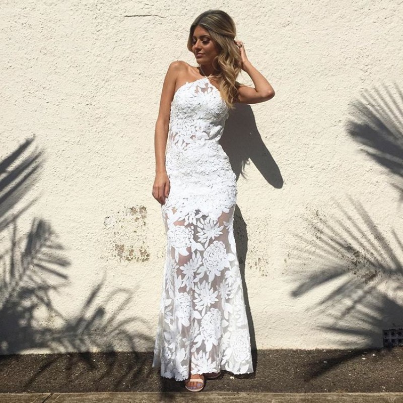 Sexy Sheath Mermaid Evening Gowns Halter Full White Lace Applique Backless Prom Dress Elegant Lady Custom Made Formal Dresses