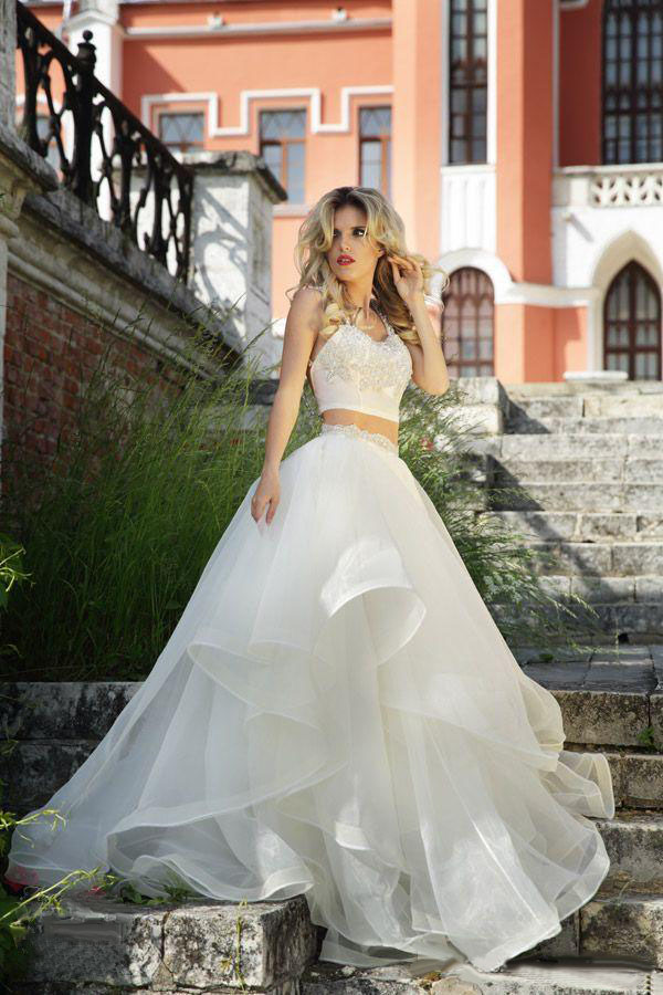 2019 Summer Beach Wedding dresses Two Pieces Spaghetti Straps Beading Crop Top Ruffles A Line Bridal Gowns Custom Made China EN50122
