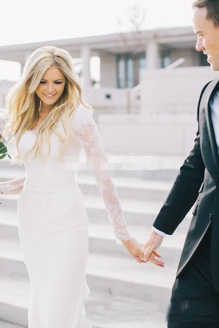 Vintage Lace Mermaid Dresses Long Sleeves Sheer V Neck Country Garden Bridal Gowns Wedding Party Dress