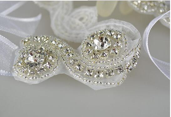 Bridal Hair Comb Tiaras Crowns Wedding Hair Jewelry European and American retro style Wholesale Fashion Girls Evening Prom Accessories HT11
