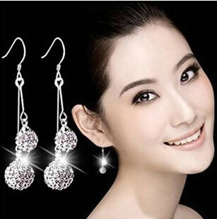 New Fahionable Wholesale Classic Diamon Earrings South United State Arabic Europe Hot Hypoallergenic Earrings Models of Quality 925 Silver
New Fahionable Wholesale Classic Diamon Earrings South United State Arabic Europe Hot Hypoallergenic Earrings Models of Quality 925 Silver