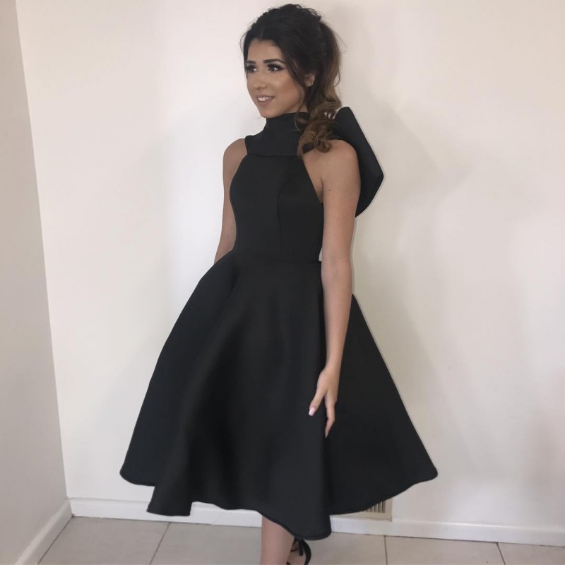 Sexy Short Black Prom Dresses High Neck Sleeveless Evening Gowns Knee Length Cocktail Dresses Formal Party Dress Women Vestido, Daffodil
Sexy Short Black Prom Dresses High Neck Sleeveless Evening Gowns Knee Length Cocktail Dresses Formal Party Dress Women Vestido, Daffodil