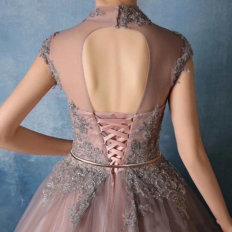 2019 New High Neck Quinceanera Dresses Lace Appliques with Crystal Beaded Ball Gown Sweet 16 Prom Gowns Vestidos De Quinceanera