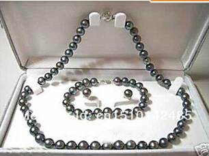 New Fine Genuine Pearl Jewelry Set Natural 8mm black pearl necklace & bracelet & earring set
New Fine Genuine Pearl Jewelry Set Natural 8mm black pearl necklace & bracelet & earring set