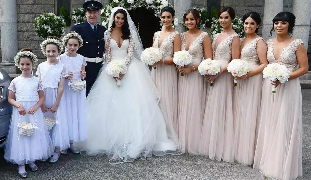 Elegant 2017 Lace Long Sleeve Ball Gown Wedding Dresses Tulle Sheer V Neck Tiered Long Bridal Gowns Custom Made China EN11105