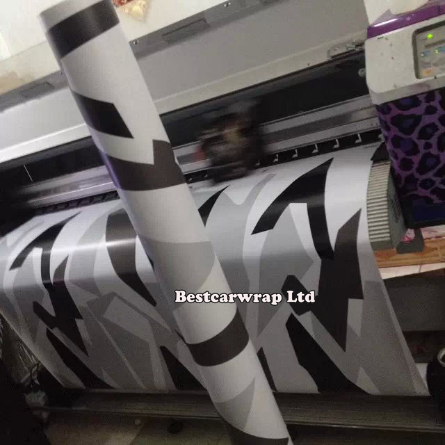 Car styling White / Black camouflage sticker bomb printing car body decoration vinyl wrap roll film 1.52 x 30m/Roll