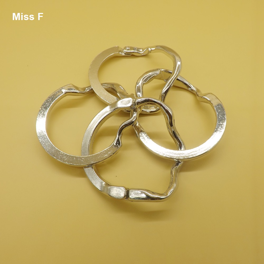 Big Size 4 in 1 Novelty Magic Ring Puzzle Metal Alloy IQ Brain Teaser Gadgets Mind Games Kids
Big Size 4 in 1 Novelty Magic Ring Puzzle Metal Alloy IQ Brain Teaser Gadgets Mind Games Kids