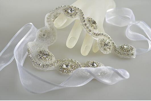 Bridal Hair Comb Tiaras Crowns Wedding Hair Jewelry European and American retro style Wholesale Fashion Girls Evening Prom Accessories HT11