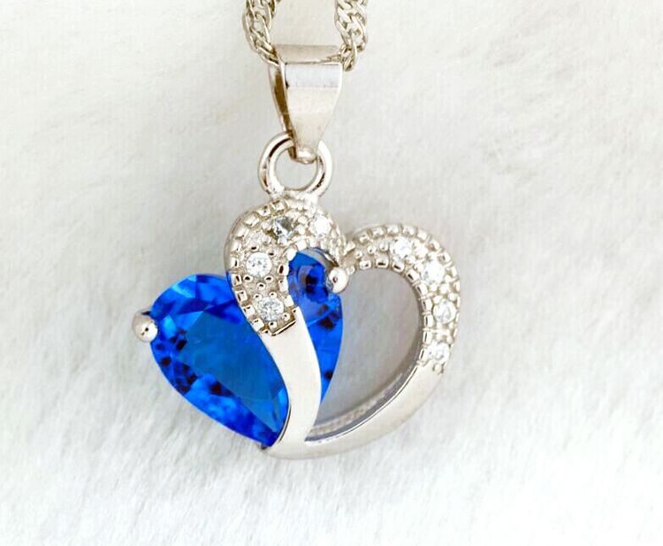 2016 New 925 Silver Love Pendant Amethyst Crystal Romantic Heart Multicolor Pendants Necklaces For Women Jewelry Valentine's Day Gift
2016 New 925 Silver Love Pendant Amethyst Crystal Romantic Heart Multicolor Pendants Necklaces For Women Jewelry Valentine's Day Gift
