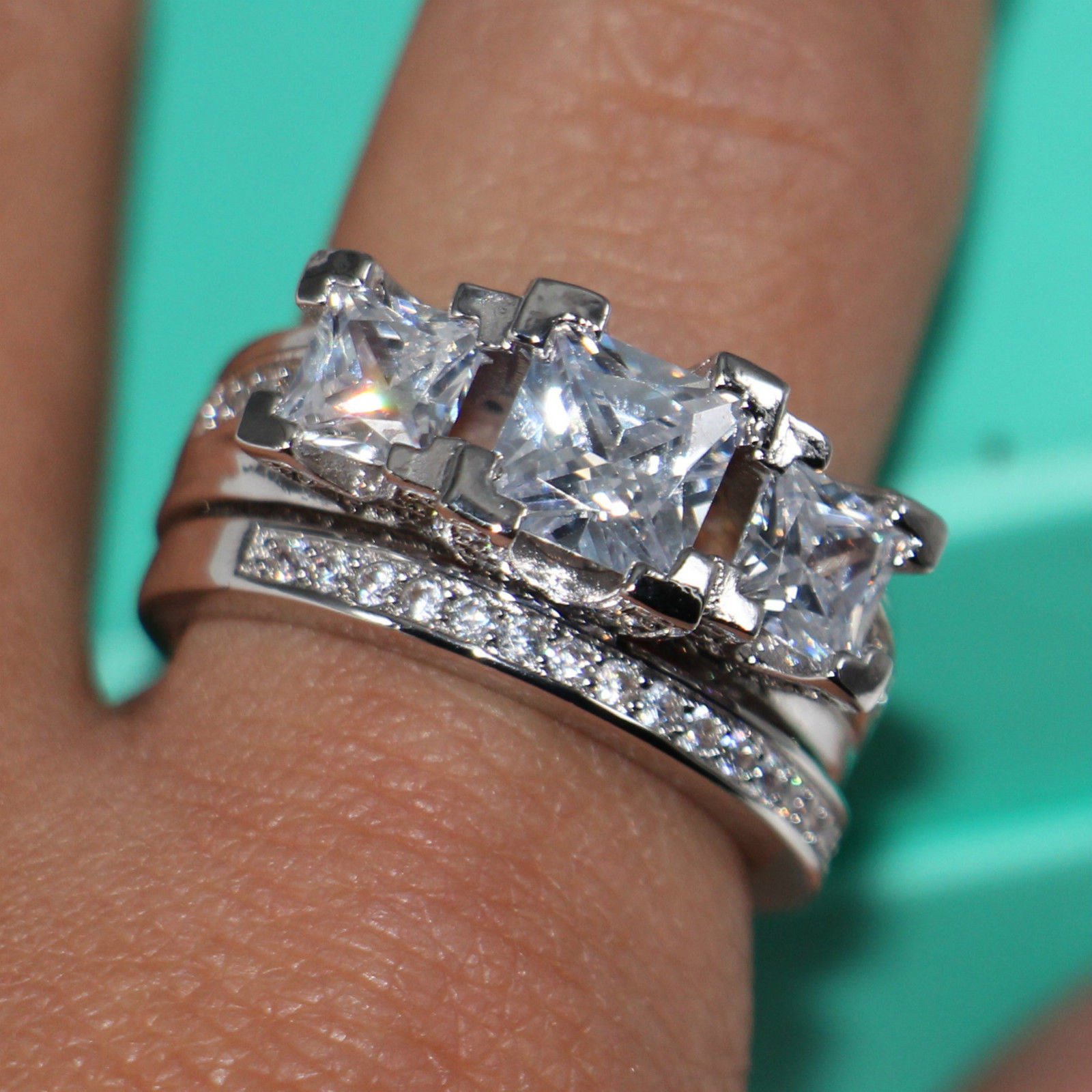 Vintage Princess Cut Sterg Sier Filled Three Stones White Sapphire Ring for Wedding & Engagement