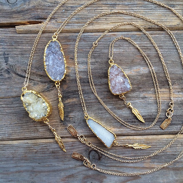 Wholesale-New!! natural druzy necklace with tree charms in stock, 24k gold plated stone druzy agate necklace
Wholesale-New!! natural druzy necklace with tree charms in stock, 24k gold plated stone druzy agate necklace