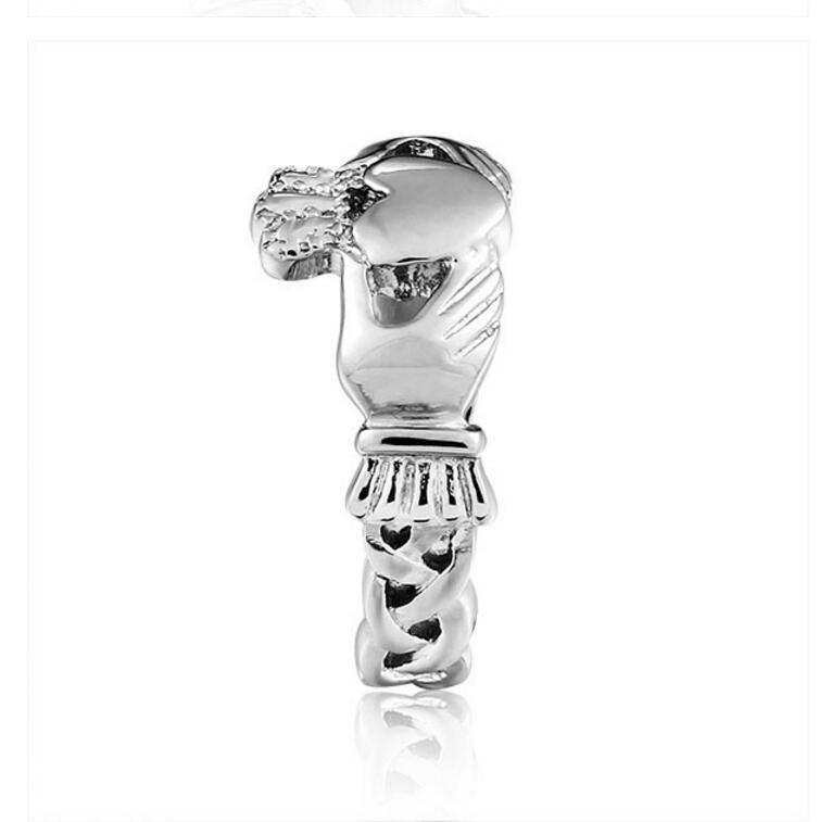 Whole New Brand Designer Ladies Claddagh Stainless Steel Skull Rings For Women Wedding Party 7099153
Whole New Brand Designer Ladies Claddagh Stainless Steel Skull Rings For Women Wedding Party 7099153