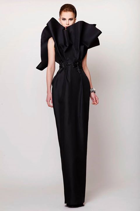 Special Design Black Evening Dresses Sleeveless Vintage Prom Gowns Pageant Column Ruffle Sash High Neck Floor Length Formal Party Gowns