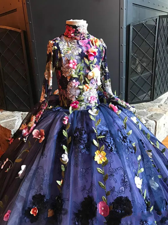 2019 Pretty Fairy High Neck Flower Girls Dress Long Sleeve 3D Floral Apliques Girls Pageant Dresses Hand Made Flowers Lace Birthday Dress