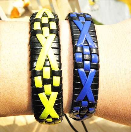 The New Genuine Leather Wrap Braided Bracelets cross candy color Grid Punk Lover's Wristband Men women Handmade Mix order 20pcs