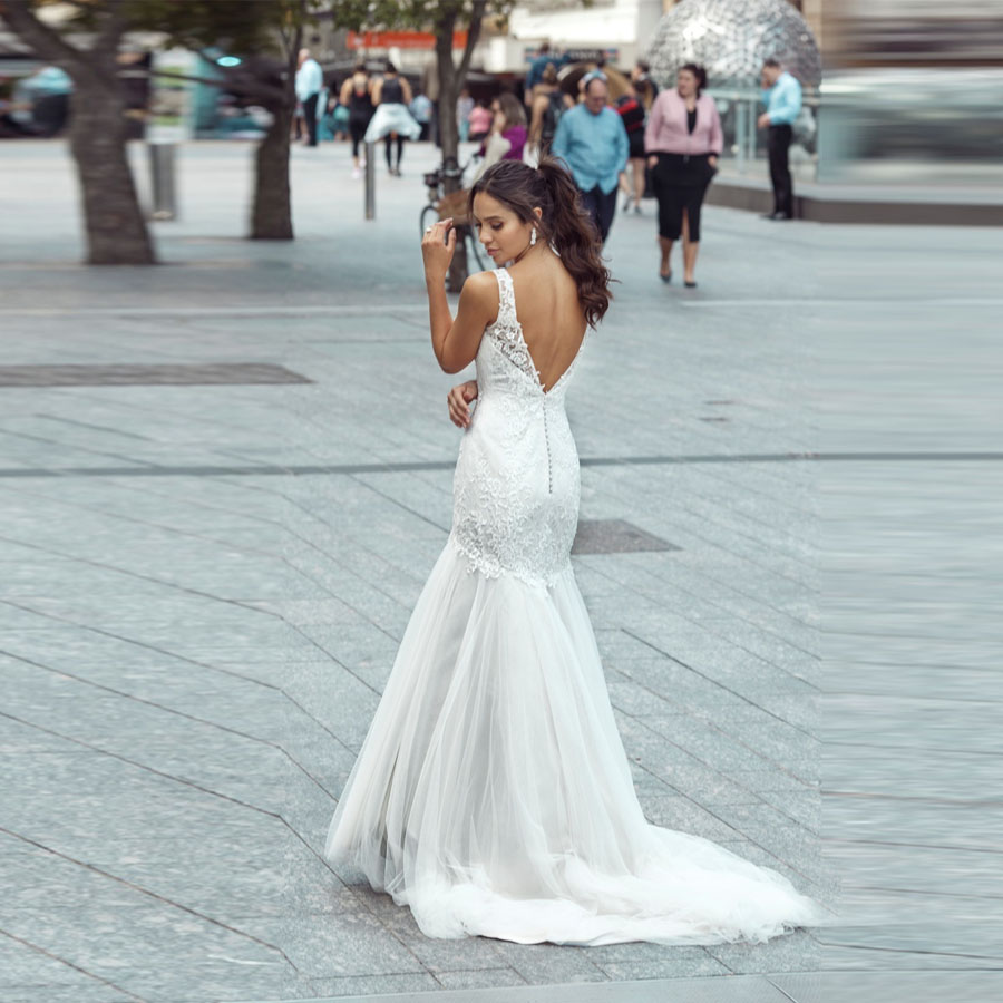 New Mermaid Wedding Dressses V-Neck Lace Appliques Gowns Sexy Low Back M1743Z Bridal Dresses Vestios De Novia, Champagne
New Mermaid Wedding Dressses V-Neck Lace Appliques Gowns Sexy Low Back M1743Z Bridal Dresses Vestios De Novia, Champagne