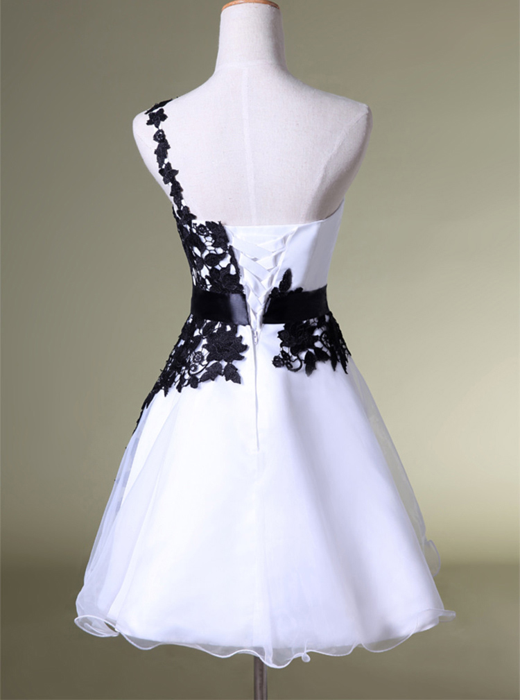 Party Homecoming Prom Dresses In Stock Formal Gowns With One Shoulder White Black Lace Lace Up Actual Image SD118, As pic
Party Homecoming Prom Dresses In Stock Formal Gowns With One Shoulder White Black Lace Lace Up Actual Image SD118, As pic