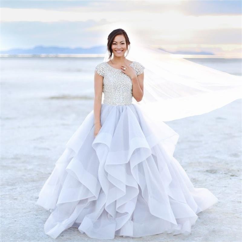 2020 New Sparkly Beading Top Wedding Dresses Organza Ruffles Bridal Dress Elegant Summer Short Sleeves Beach Wedding Gowns 051