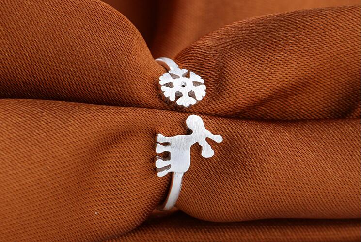 NEW Plated with 925 silver rings, small and fresh Korean snow rings, Korean rings, Korean rings
NEW Plated with 925 silver rings, small and fresh Korean snow rings, Korean rings, Korean rings