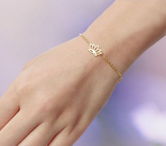 30PCS- B012 Fashion Gold Silver Plant Lotus Bracelets Tiny Lotus Flower Bracelets for Prom Petal Bracelets Jewelry for Weddings