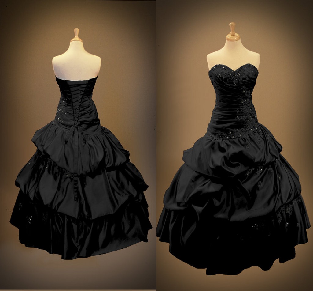 Black Lace Wedding Dresses 2016 Taffeta Draped Ruffles Taffeta Gothic Vintage Rebe De Moriee back Corset Plus Size Bridal Gowns, Red
Black Lace Wedding Dresses 2016 Taffeta Draped Ruffles Taffeta Gothic Vintage Rebe De Moriee back Corset Plus Size Bridal Gowns, Red