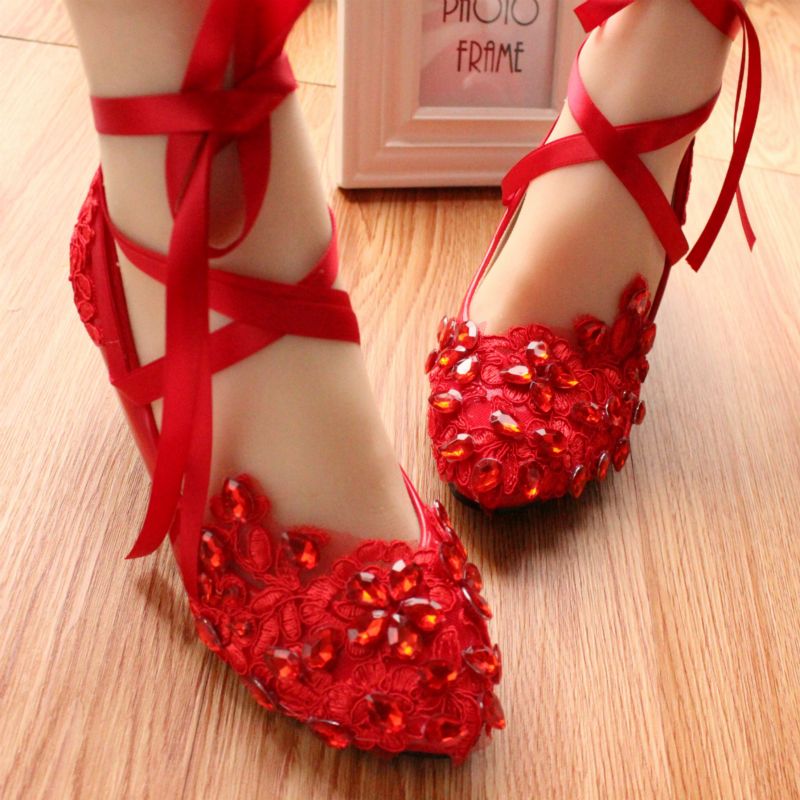 Red Ribbon drill lace wedding shoes Bridal Shoes dress strappy heels wedding hand banquet toast shoes
Red Ribbon drill lace wedding shoes Bridal Shoes dress strappy heels wedding hand banquet toast shoes