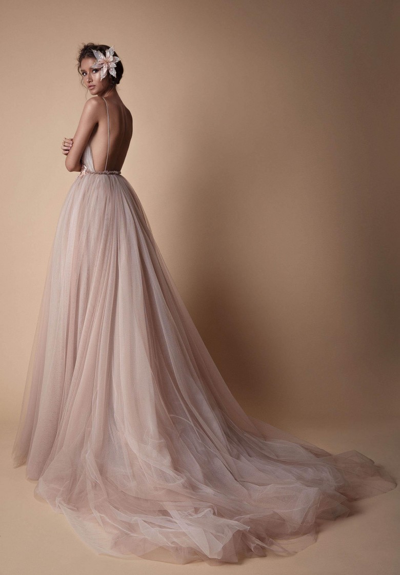 spaghetti floor length sleeveless sexy wedding dresses custom made deep vneck tulle aline applique elegant wedding gown