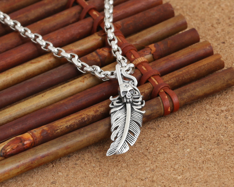 Personalized Brand new 925 sterling silver fashion jewelry necklace pendant American vintage style cute feather & skull free shipping gift