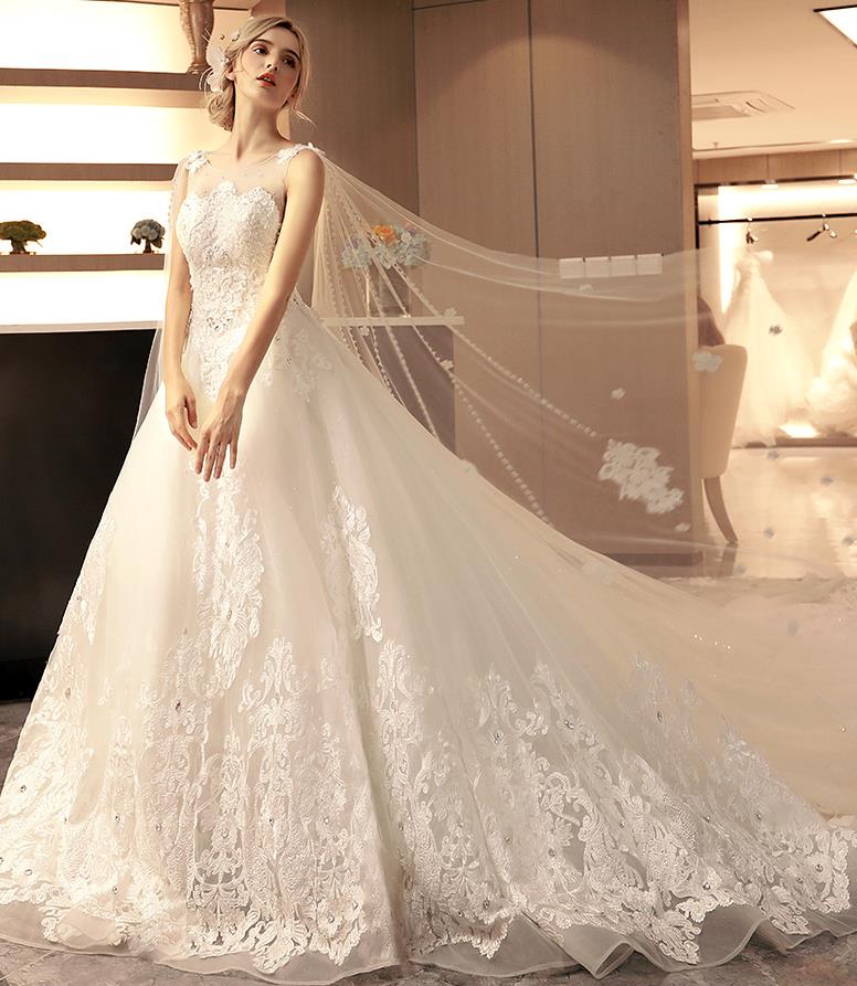 Vintage Lace Applique Beaded Ball Gowns Wedding Dresses With Long Cape Chapel Train Lace Up Bridal Dress Ivory Vestido De Novia