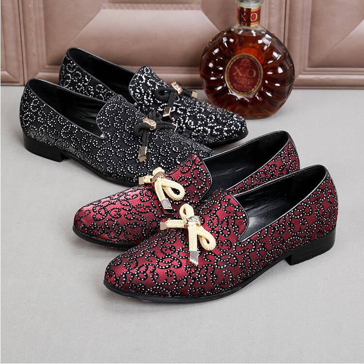 luxury designer style Strass Men Loafers Black Suede Crystal Rhinestones Slippers Party Wedding Dress Shoes Slip-on Mocassins Men Loafers M426
luxury designer style Strass Men Loafers Black Suede Crystal Rhinestones Slippers Party Wedding Dress Shoes Slip-on Mocassins Men Loafers M426