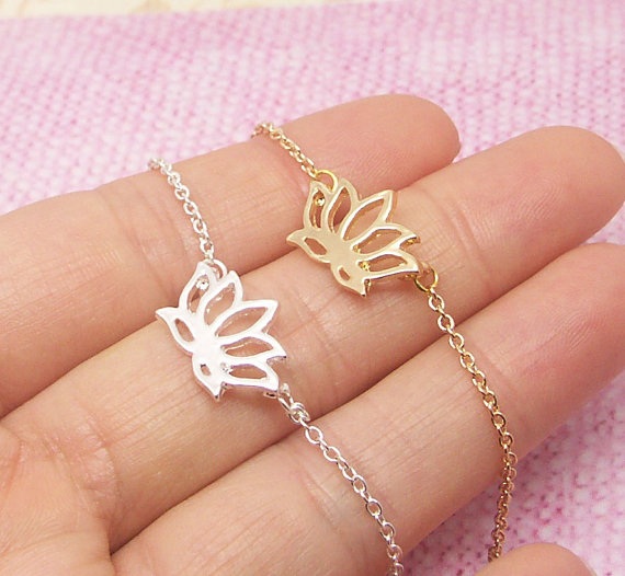 30PCS- B012 Fashion Gold Silver Plant Lotus Bracelets Tiny Lotus Flower Bracelets for Prom Petal Bracelets Jewelry for Weddings