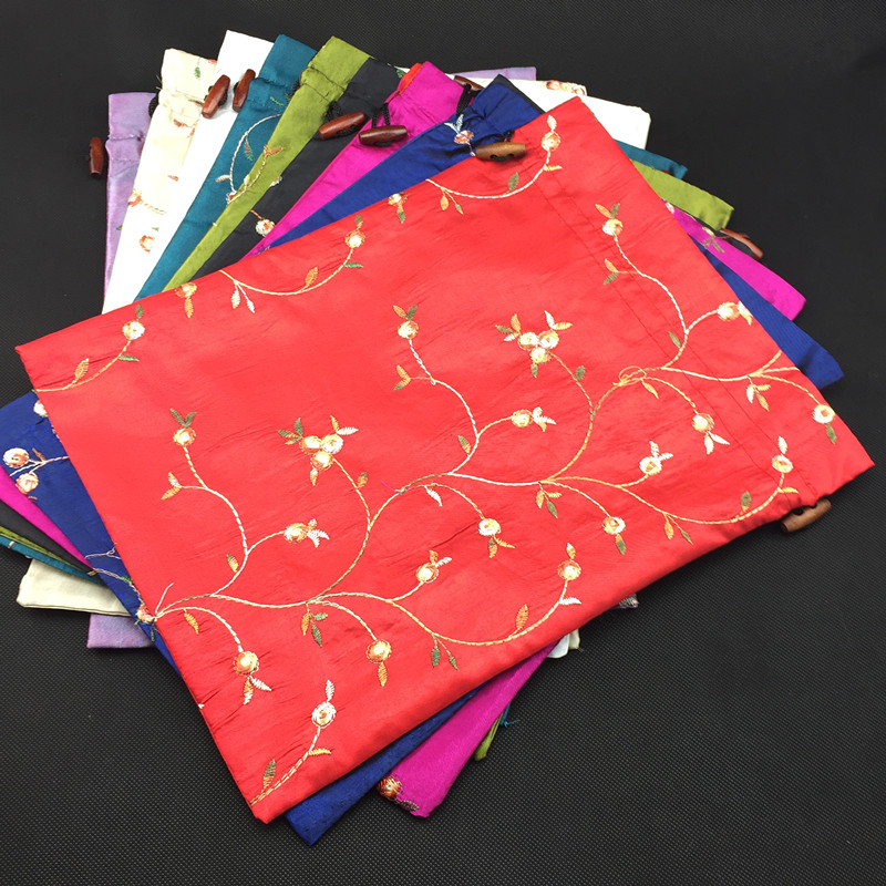 Elegant Embroidered Cloth Bags for Bra Storage Bags Underwear Lingerie Travel Bag Drawstring Sock Pouch Satin Fabric Gift Packaging Pouch
Elegant Embroidered Cloth Bags for Bra Storage Bags Underwear Lingerie Travel Bag Drawstring Sock Pouch Satin Fabric Gift Packaging Pouch
