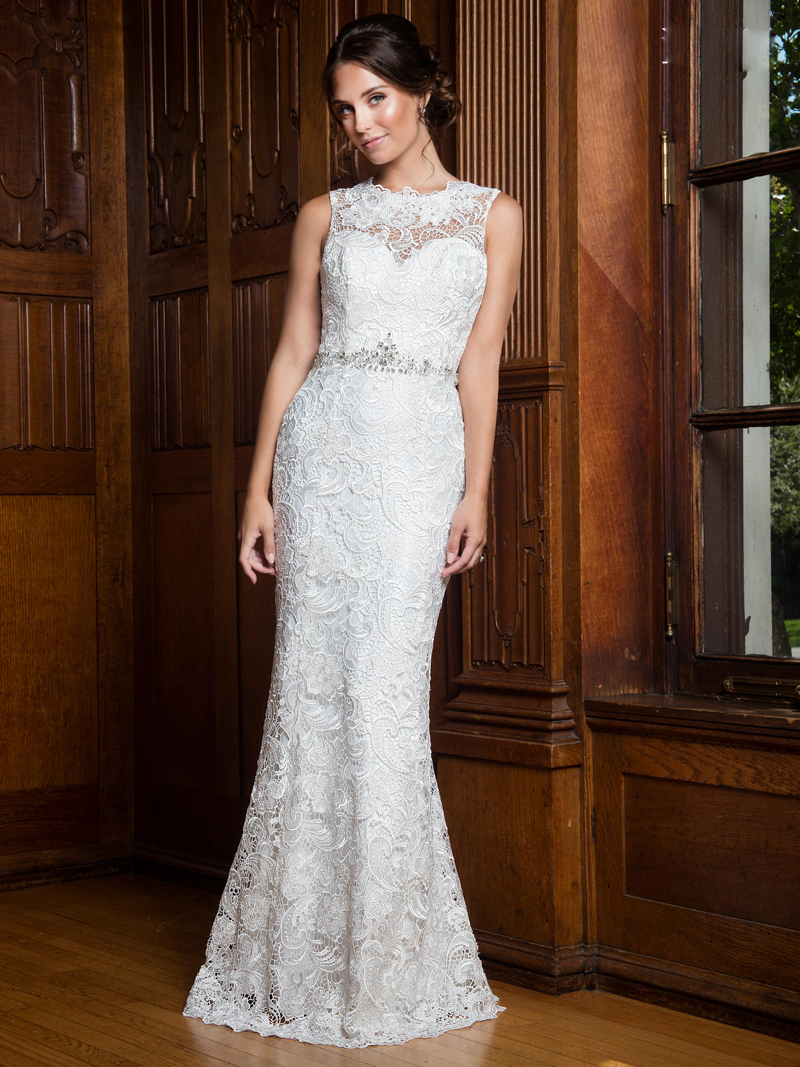 Vintage Lace wedding dress features jewel neck line illusion back with zipper and buttons closure Wedding Dresses robe de mariée