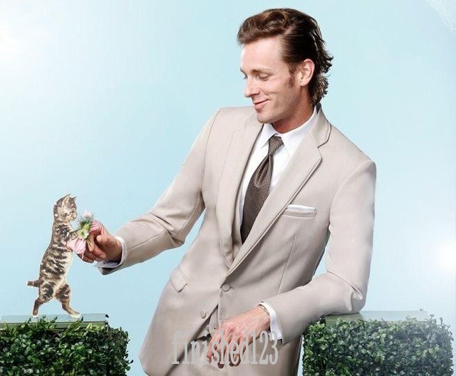New Arrivals Two Button Beige Groom Tuxedos Notch Lapel Groomsmen Best Man Wedding Prom Dinner Suits (Jacket+Pants+Vest+Tie) G5140, Light gray
New Arrivals Two Button Beige Groom Tuxedos Notch Lapel Groomsmen Best Man Wedding Prom Dinner Suits (Jacket+Pants+Vest+Tie) G5140, Light gray