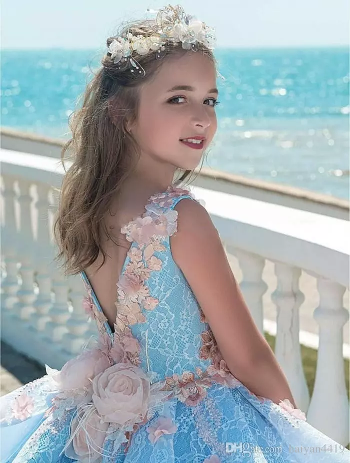 2018 Girls Pageant Dresses Sky Blue Lace Applique Pearls 3D Floral Tiered Sash Bow V Back Long Kids Flower Girls Dress Birthday Gowns